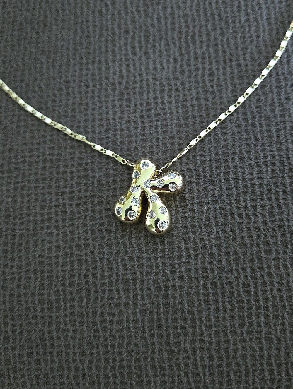Gemelli👭 Puffy Letter "K" Initial Pendant Necklace - Picture 13 of 16